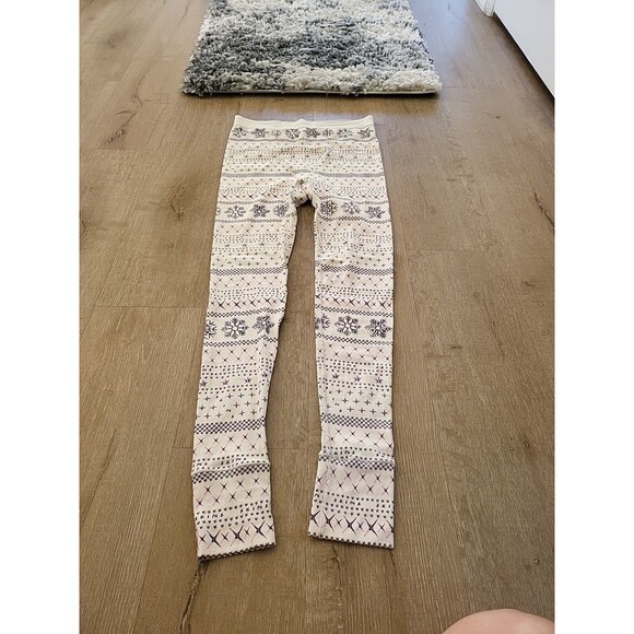 SKIMS Snowflake Pajamas Bottoms New without Tags Size Medium - Picture 1 of 5